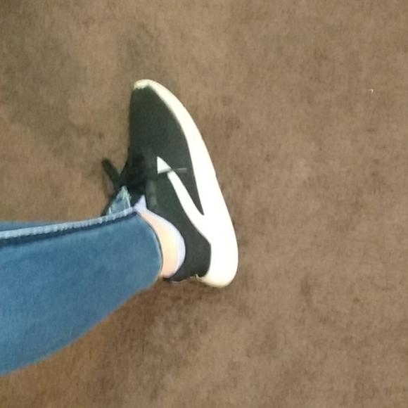 Shoes - Picture 3 of 6